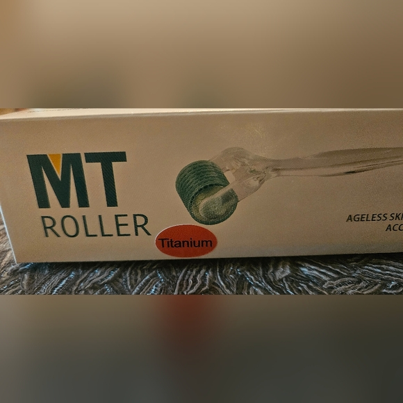 QTY 6 PROFESSIONAL TITANIUM MEDICAL GRADE 1.5 MM DERMA ROLLERS - Picture 2 of 4